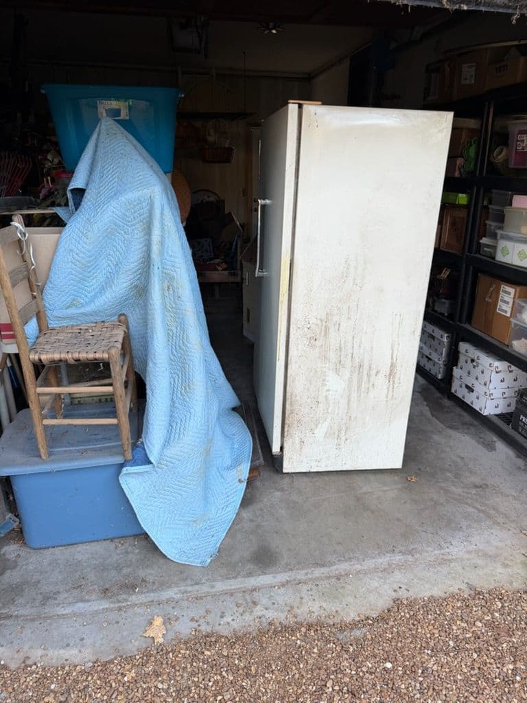 Gallery photos for Efficient Appliance Removal for a Clutter-Free Home: Image #1