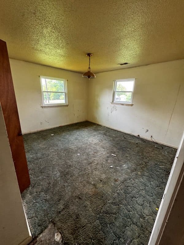 Gallery photos for Transforming Spaces with Expert Junk Removal: Image #3